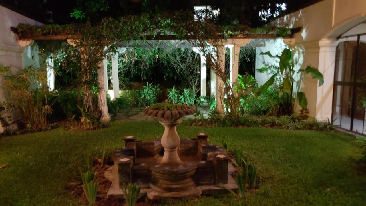 Domus Hotel San Salvador Exteriör bild